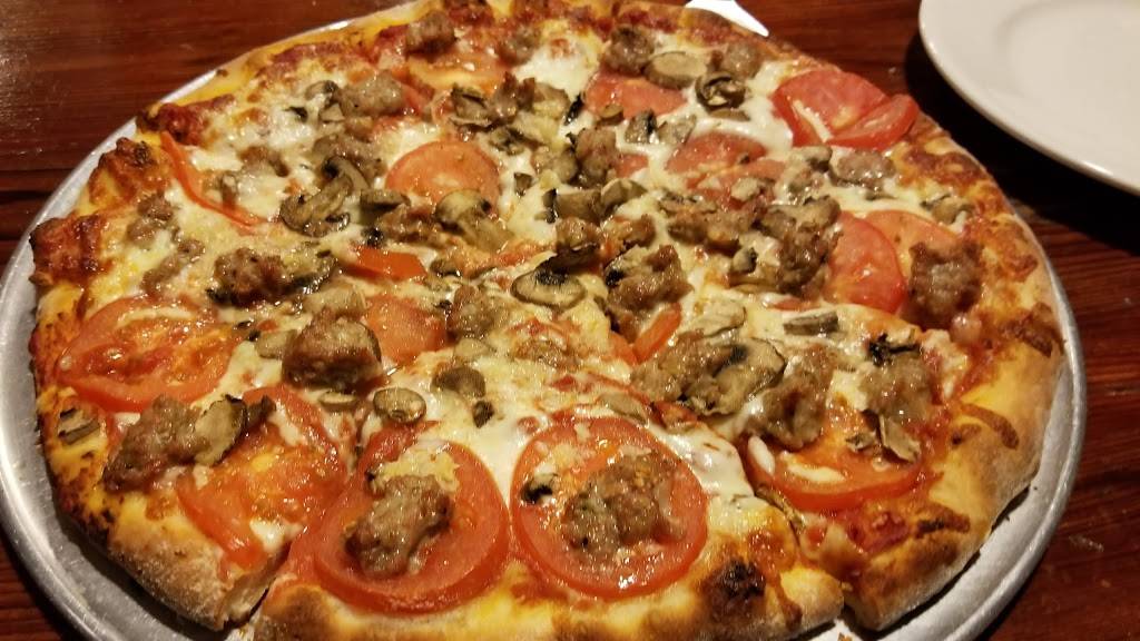 Darios Restaurant | restaurant | 2829 Bridgeway, Sausalito, CA 94965, USA | 4153326636 OR +1 415-332-6636