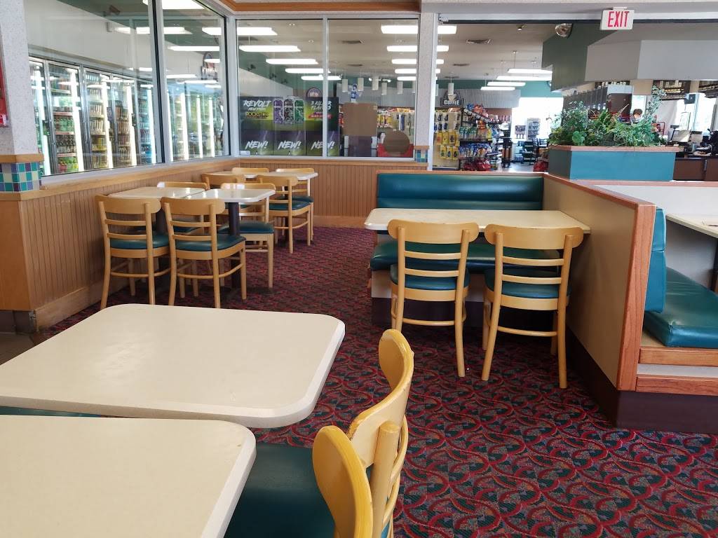 Wendys | restaurant | 5960 Alpine Ave NW, Comstock Park, MI 49321, USA | 6166472182 OR +1 616-647-2182
