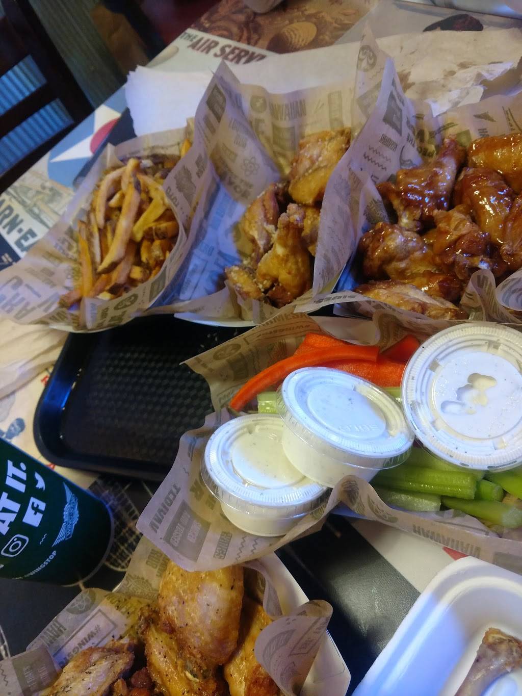 Wingstop | meal delivery | 2821 El Camino Real, Santa Clara, CA 95051, USA | 4085579464 OR +1 408-557-9464