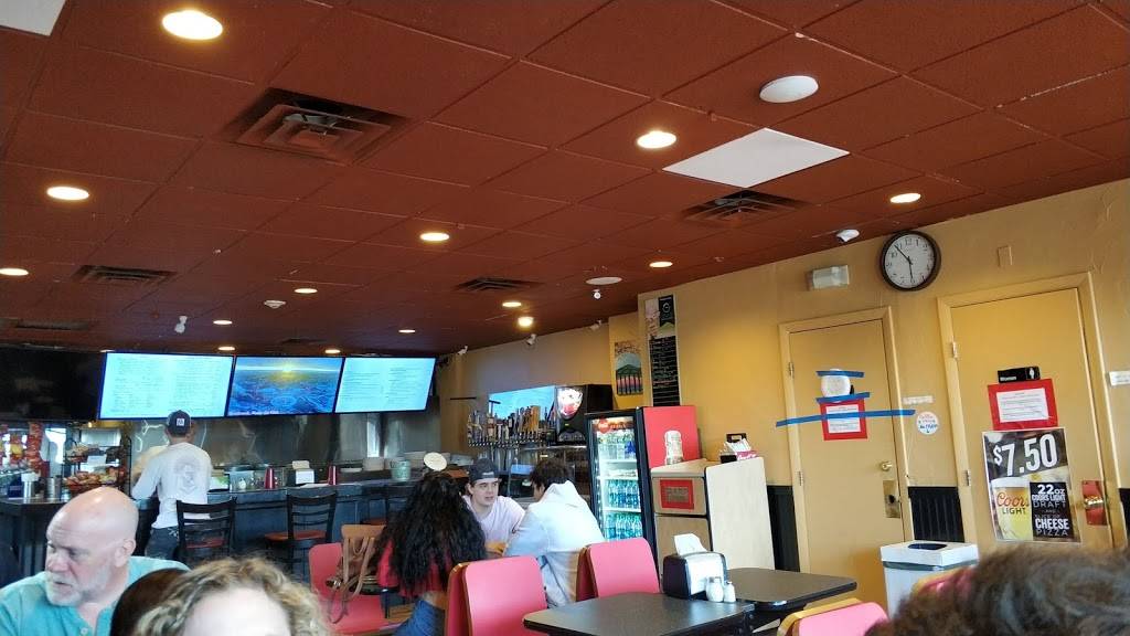 Bills Pizza | restaurant | 177 Commercial St, Portland, ME 04101, USA | 2077746166 OR +1 207-774-6166