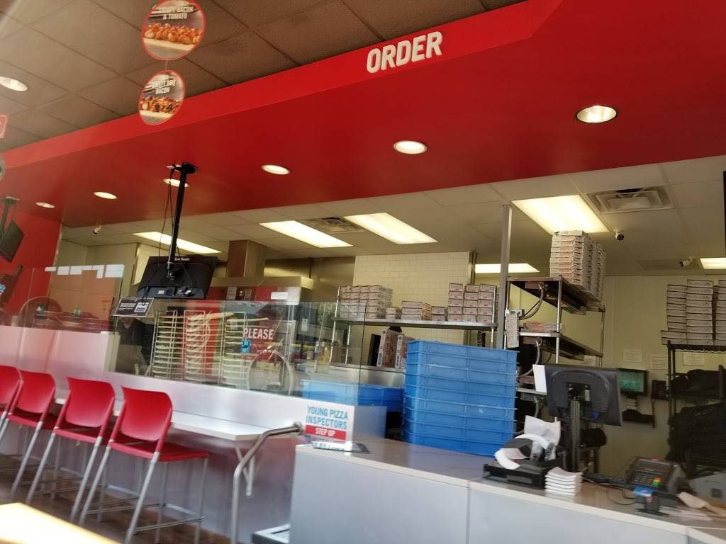 Dominos Pizza | meal delivery | 300 Pleasant St, Morgantown, WV 26501, USA | 3042963030 OR +1 304-296-3030