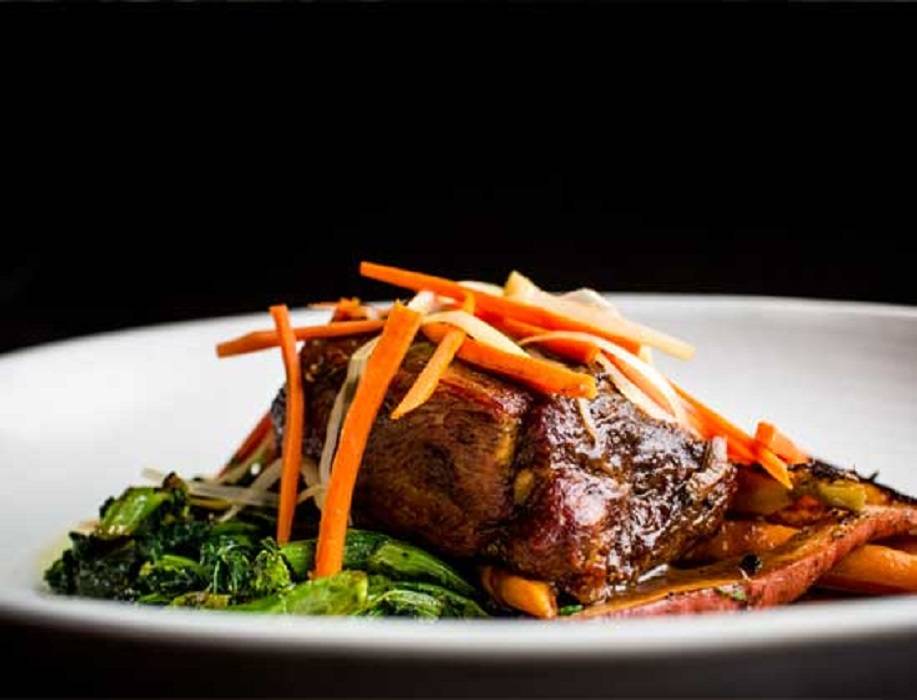 Bookmakers Cocktail Club | restaurant | 31 E Cross St, Baltimore, MD 21230, USA | 4434384039 OR +1 443-438-4039