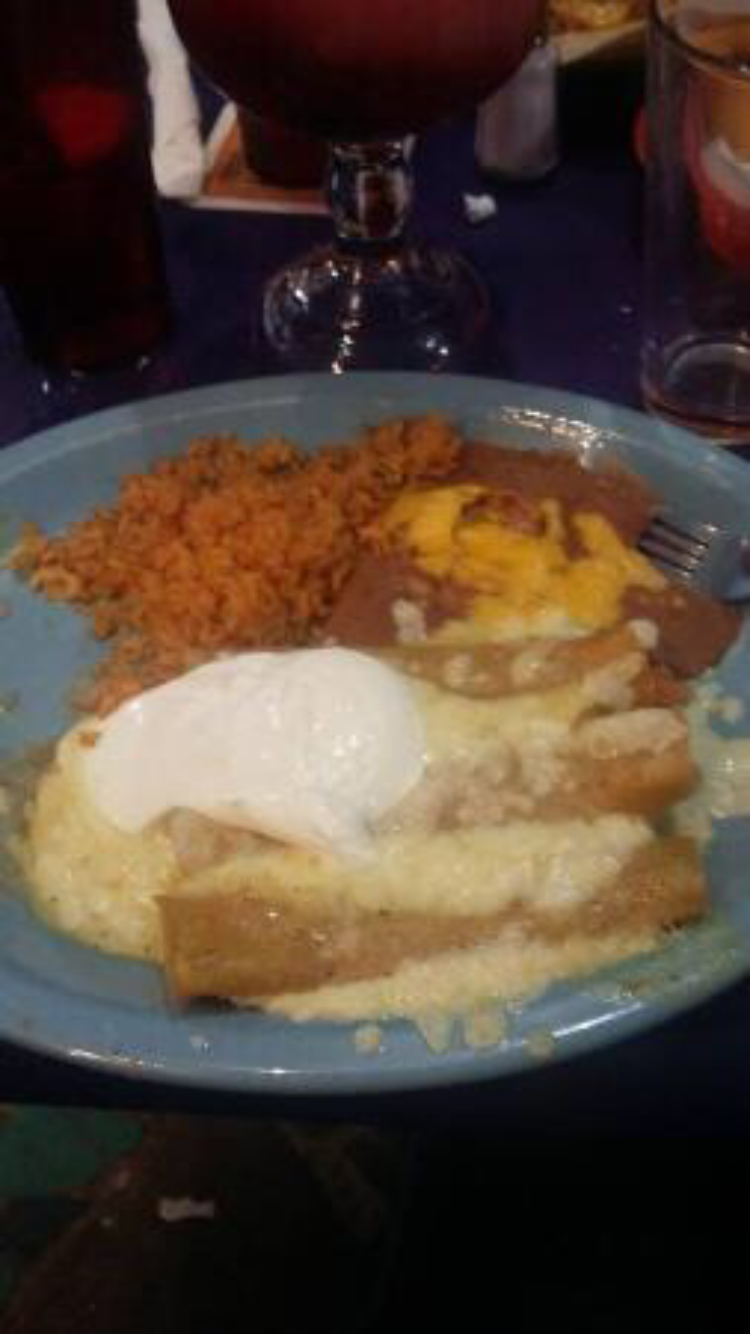 Junco Restaurant | restaurant | 557 Harral Ave, Bridgeport, CT 06604, USA | 2032758356 OR +1 203-275-8356