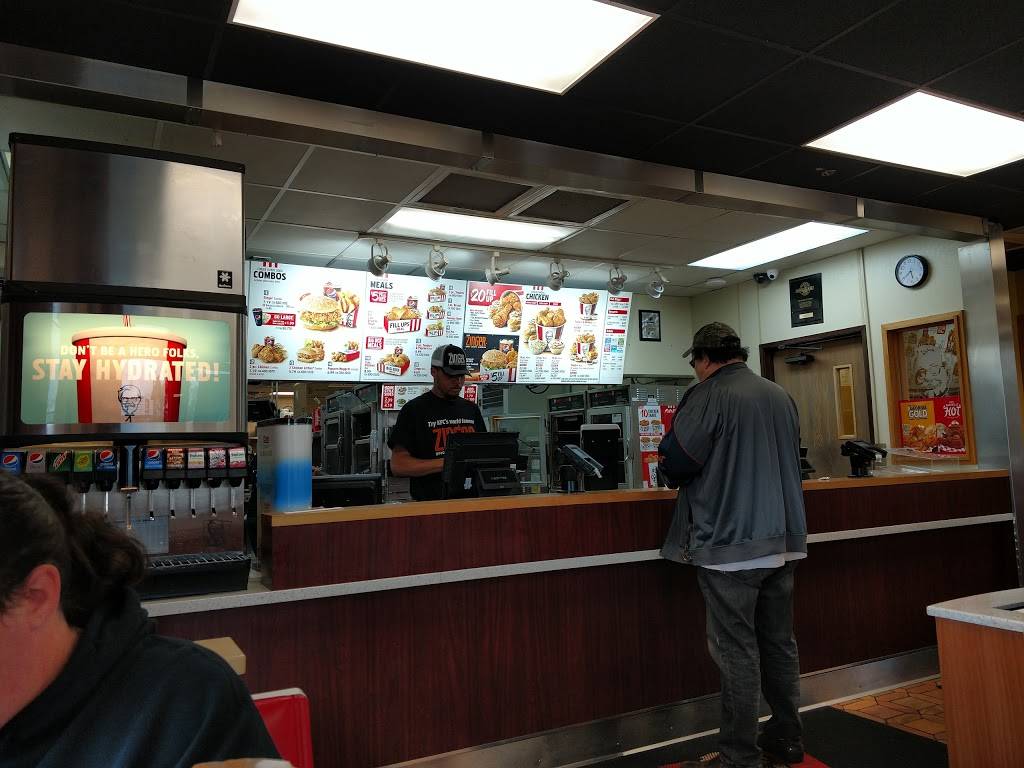 KFC | restaurant | 28430 Ford Rd, Garden City, MI 48135, USA | 7344227714 OR +1 734-422-7714