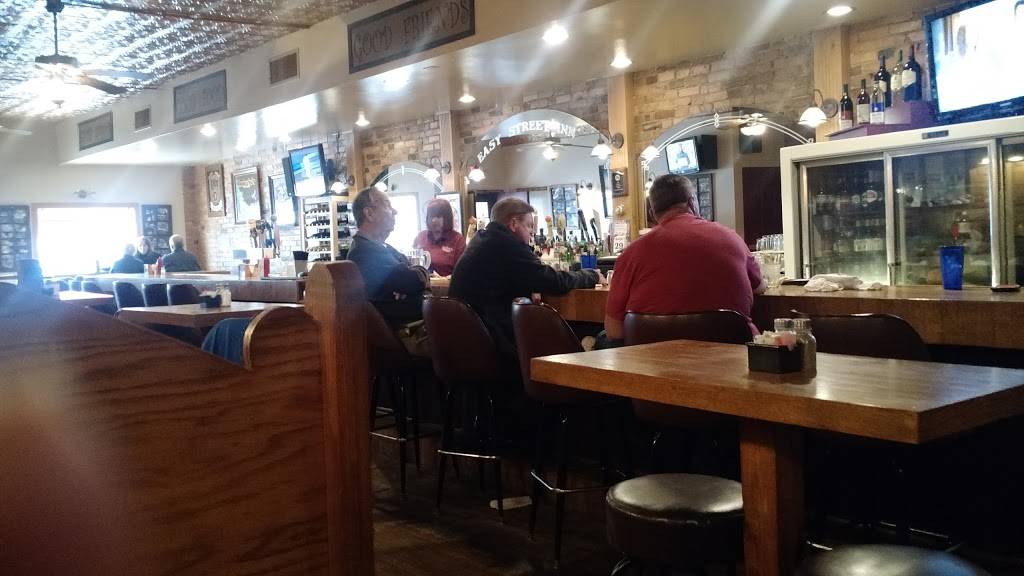 Easy Street Inn Food & Spirits | restaurant | 275 N Paw Paw St, Coloma, MI 49038, USA | 2694683515 OR +1 269-468-3515