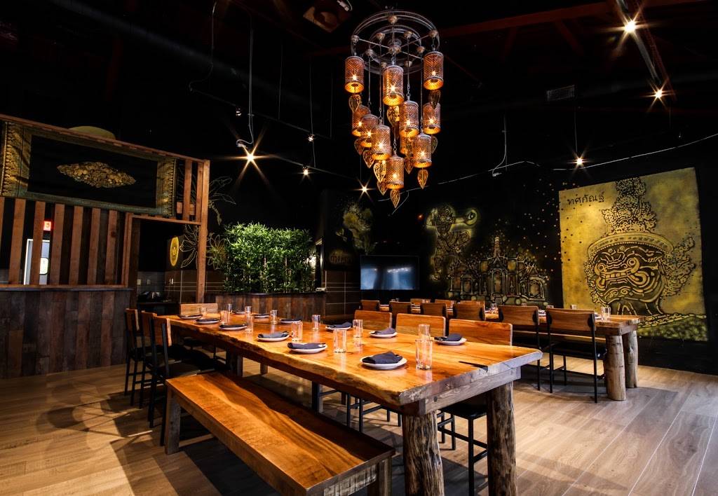 Silom Thai & Sushi | restaurant | 3345 Lenox Rd NE, Atlanta, GA 30326, USA | 4045493948 OR +1 404-549-3948