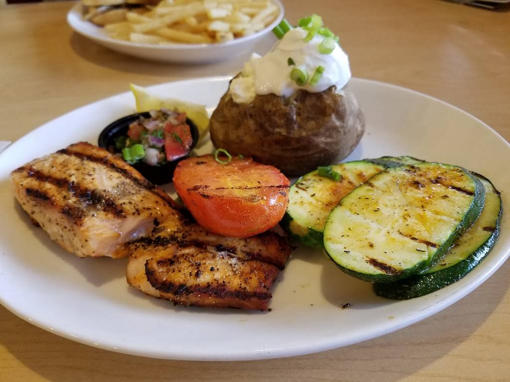 Cocos Bakery Restaurant | restaurant | 60 W Foothill Blvd, Upland, CA 91786, USA | 9099859604 OR +1 909-985-9604