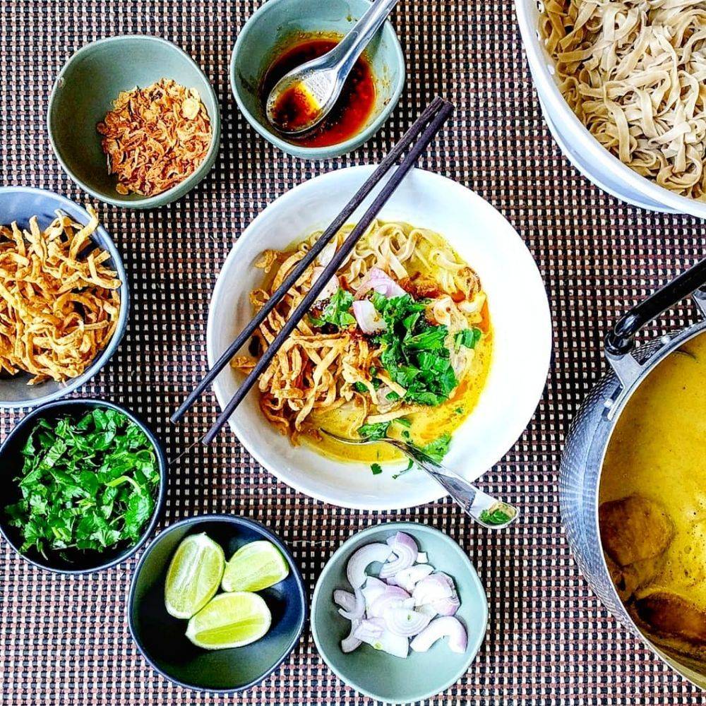 SimpliThai | restaurant | 7800 S 1st St, Austin, TX 78745, USA | 5126779564 OR +1 512-677-9564