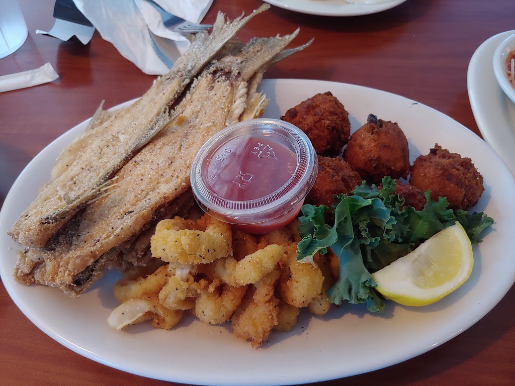 The Point Restaurant | restaurant | 14340 Innerarity Point Rd, Pensacola, FL 32507, USA | 8504923577 OR +1 850-492-3577