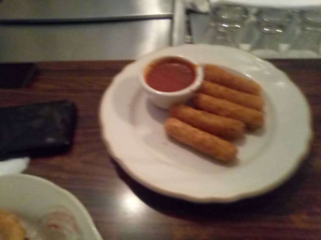 Brothers Restaurant & Lounge | restaurant | 512 E Church St, Sandwich, IL 60548, USA | 8157862133 OR +1 815-786-2133