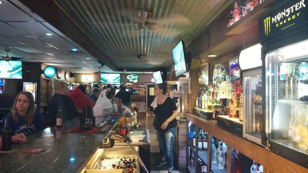 Abigails Grill & Bar | restaurant | 3701 SW Plaza Dr, Topeka, KS 66609, USA | 7852466866 OR +1 785-246-6866