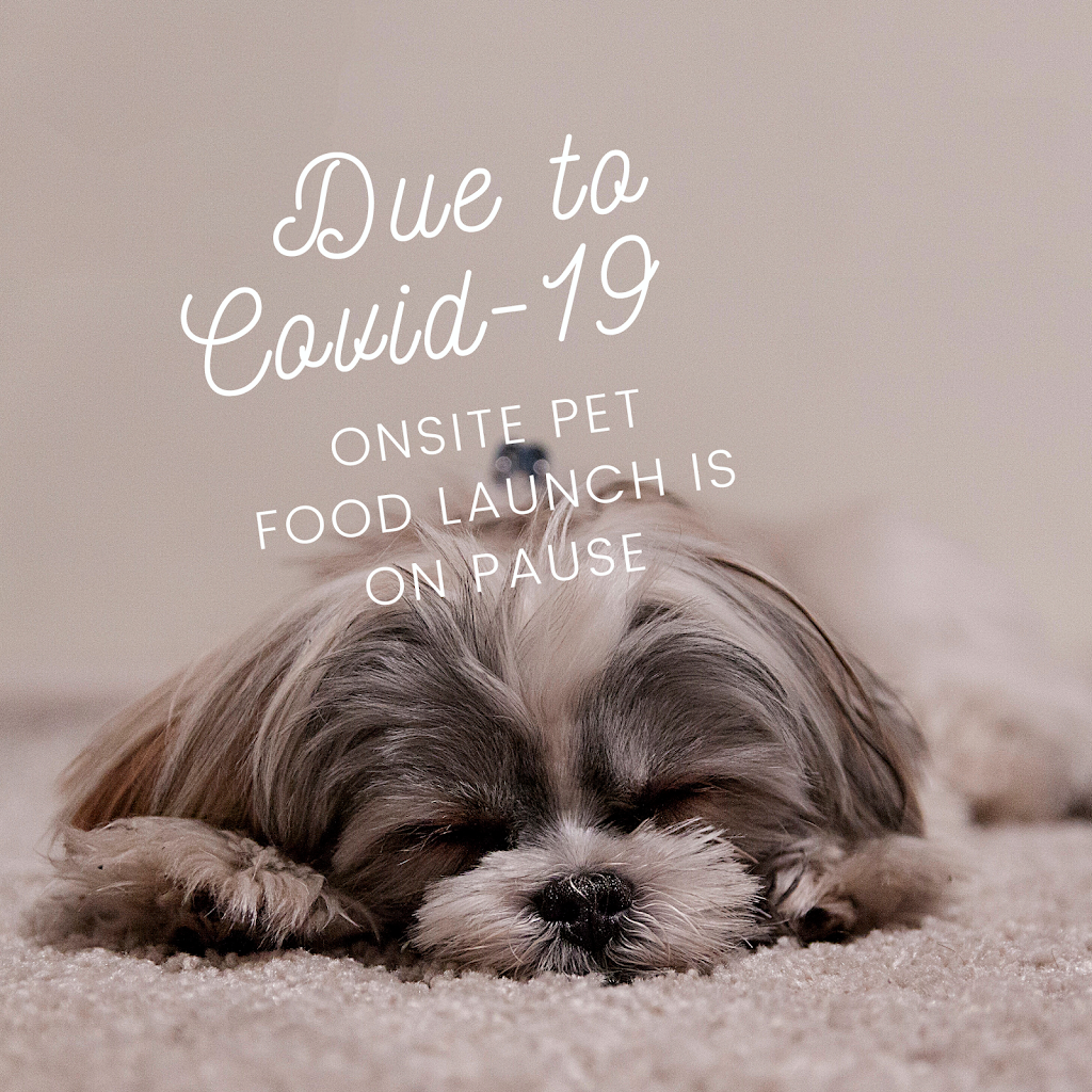 Onsite pet food | restaurant | 5789 Las Virgenes Rd, Calabasas, CA 91302, USA | 3238633078 OR +1 323-863-3078