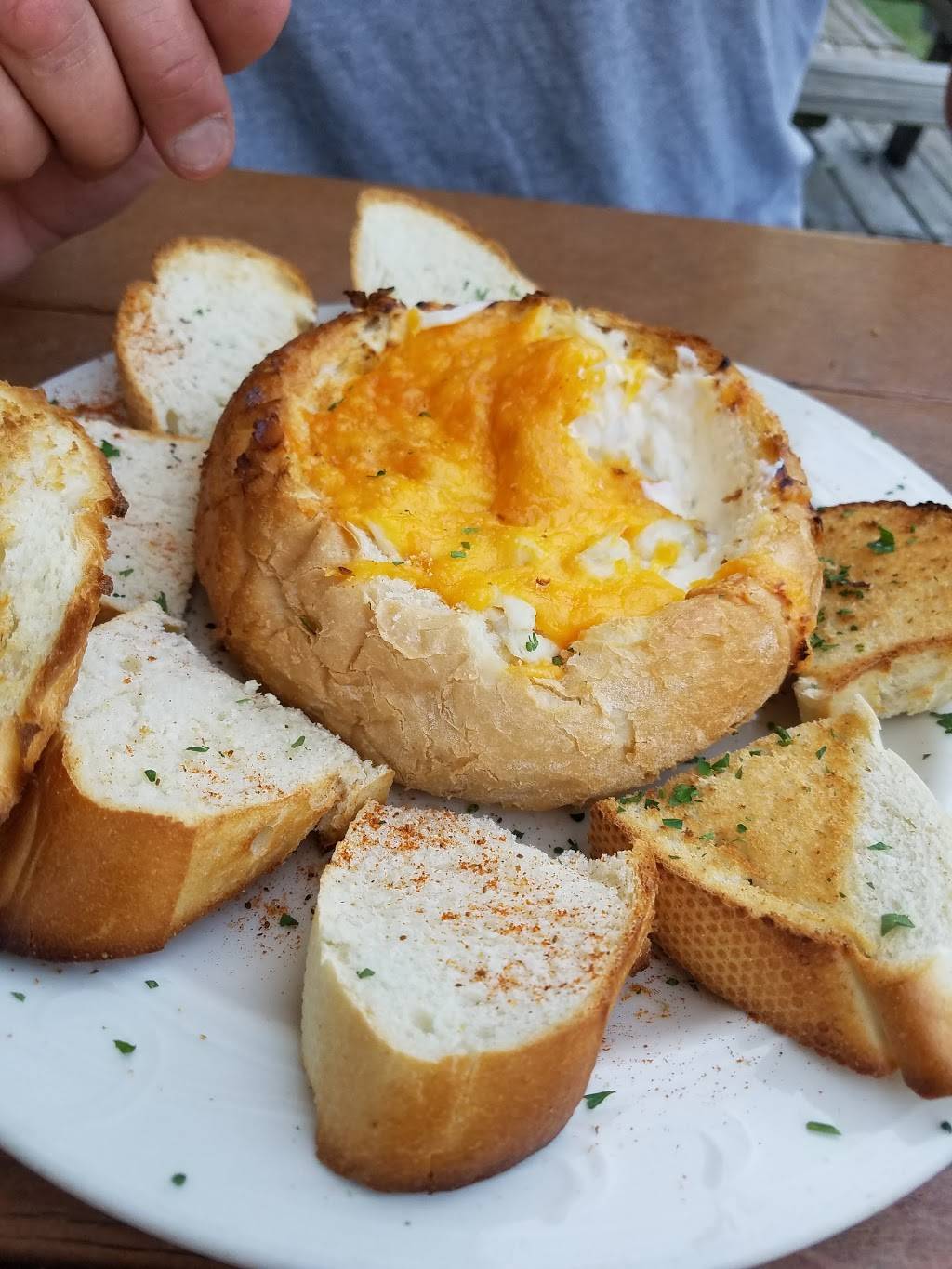 Donnellys Dockside | restaurant | 1050 Deep Creek Ave, Arnold, MD 21012, USA | 4107574045 OR +1 410-757-4045