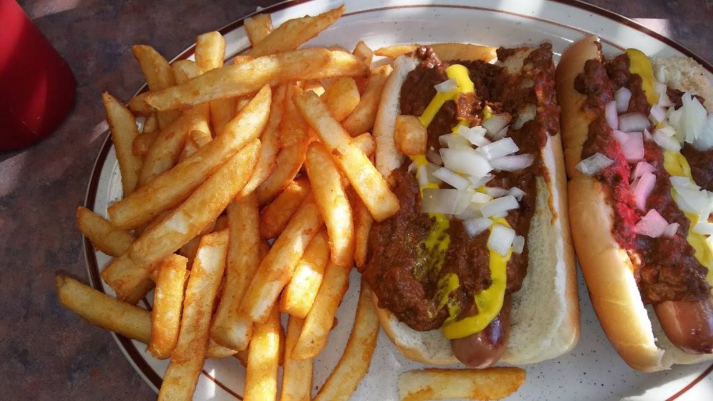 Mobil Hilltop Truckstop | restaurant | 3783 S Van Dyke Rd, Marlette, MI 48453, USA | 9896357660 OR +1 989-635-7660