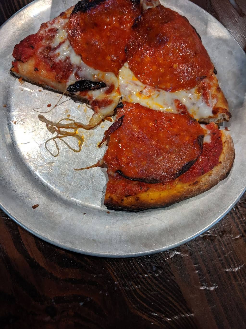 Toppd Pizza Lenexa Public Market | restaurant | 8750 Penrose Ln, Lenexa, KS 66219, USA | 9136777070 OR +1 913-677-7070