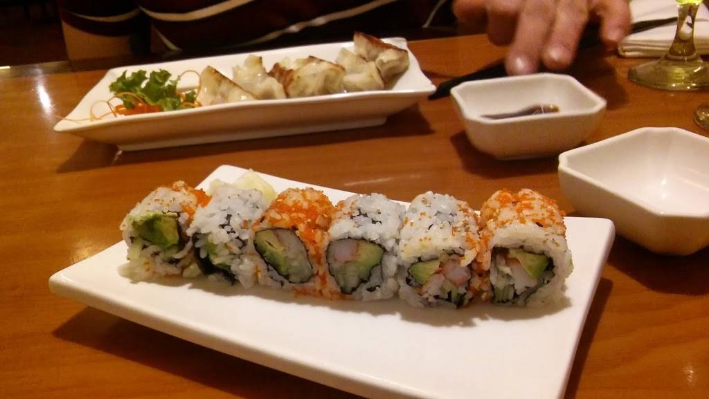 Fujihana Japanese Steakhouse | restaurant | 935 Loucks Rd, York, PA 17404, USA | 7178458988 OR +1 717-845-8988