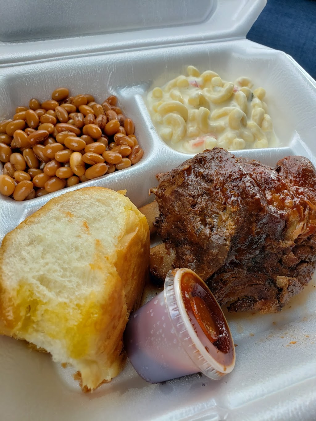 JoDeans Steak House & Lounge | night club | 2809 Broadway Ave, Yankton, SD 57078, USA | 6056659884 OR +1 605-665-9884