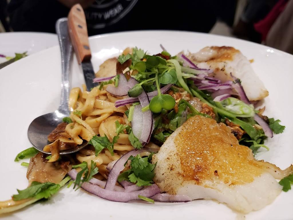 B Star | restaurant | 127 Clement St, San Francisco, CA 94118, USA | 4159339900 OR +1 415-933-9900