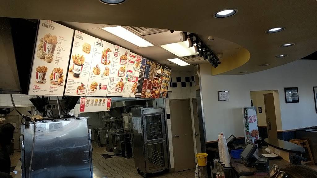 Taco Bell | meal takeaway | 7751 Gateway Ln NW, Concord, NC 28027, USA | 7049798386 OR +1 704-979-8386