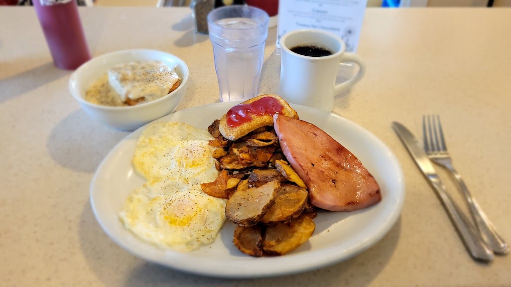 Chomper Cafe | restaurant | 2345 W Prairie Ave, Hayden, ID 83835, USA | 2087190441 OR +1 208-719-0441