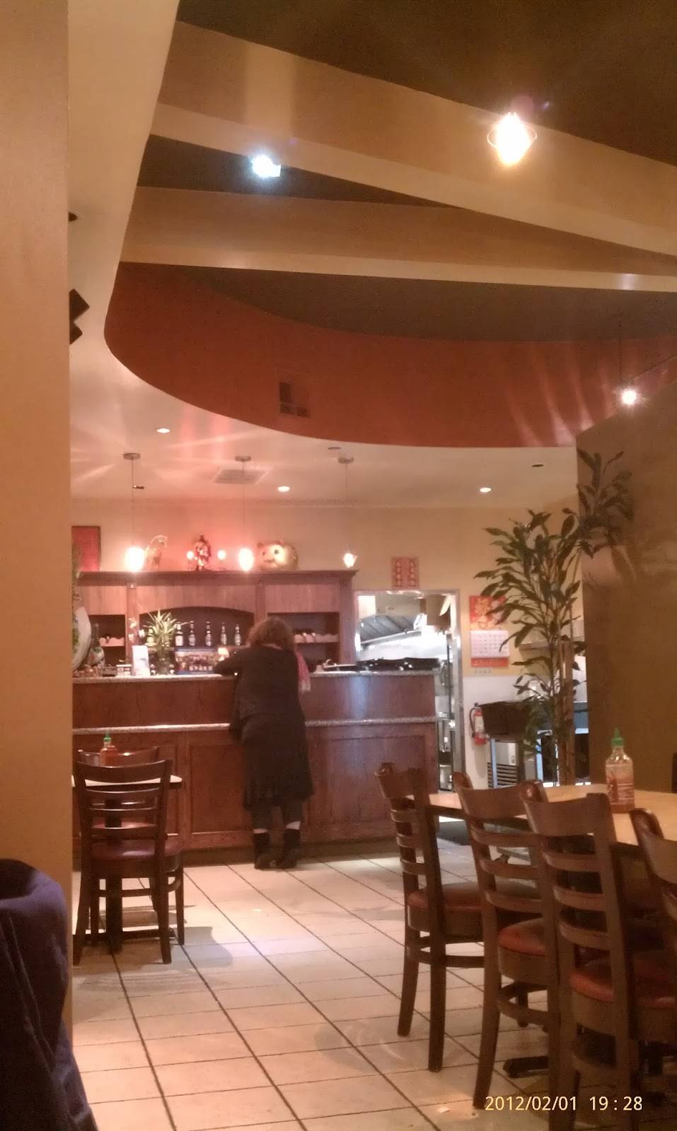 Le Soleil Vietnamese | restaurant | 1515 E 14th St, San Leandro, CA 94577, USA | 5106140122 OR +1 510-614-0122