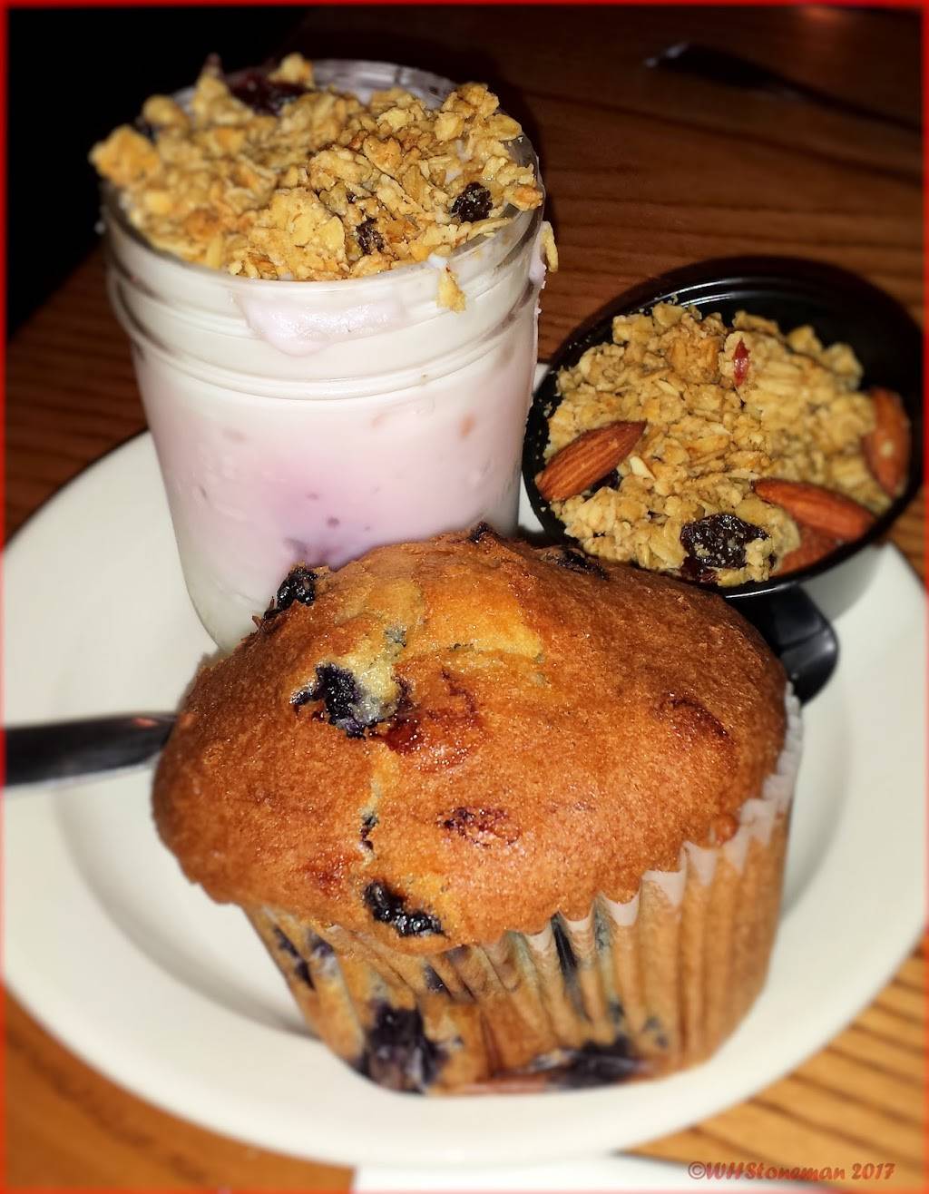 Cracker Barrel Old Country Store | restaurant | 1839 S Roane St, Harriman, TN 37748, USA | 8658821442 OR +1 865-882-1442