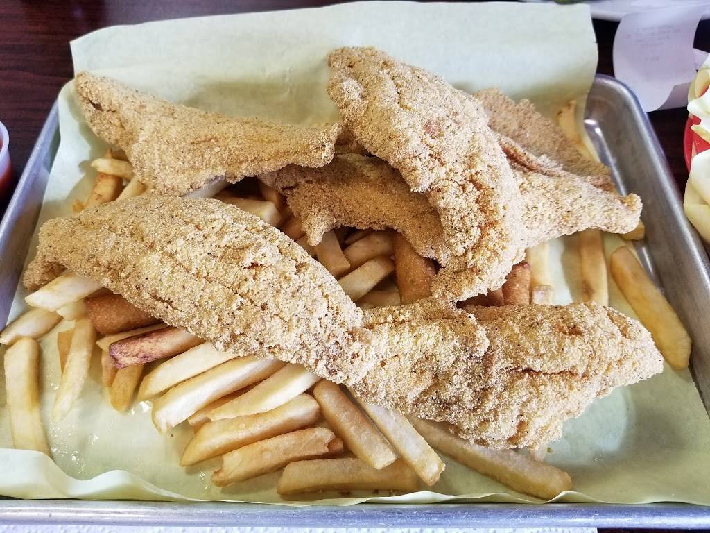 Catfish House | restaurant | 1605 E Irving Blvd, Irving, TX 75060, USA | 9724384200 OR +1 972-438-4200