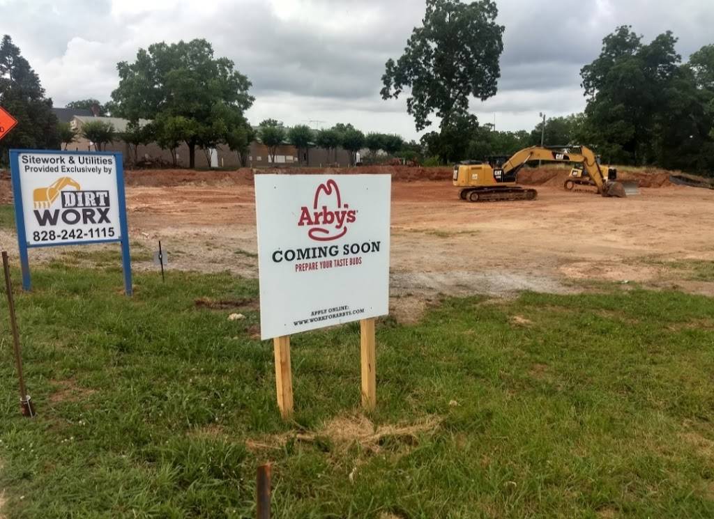 Arbys | restaurant | 204 Rutherford St, Greenville, SC 29609, USA | 8005992729 OR +1 800-599-2729