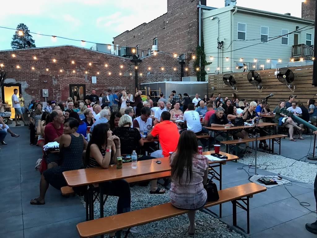 Bärchen Beer Garden | restaurant | 6209 Maple St, Omaha, NE 68104, USA | 4025029902 OR +1 402-502-9902