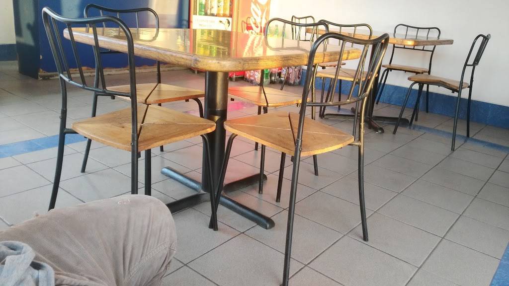 Luiggis Pizza | restaurant | Calle Delante 110, California, 22840 Ensenada, B.C., Mexico | 016461205888 OR +52 646 120 5888