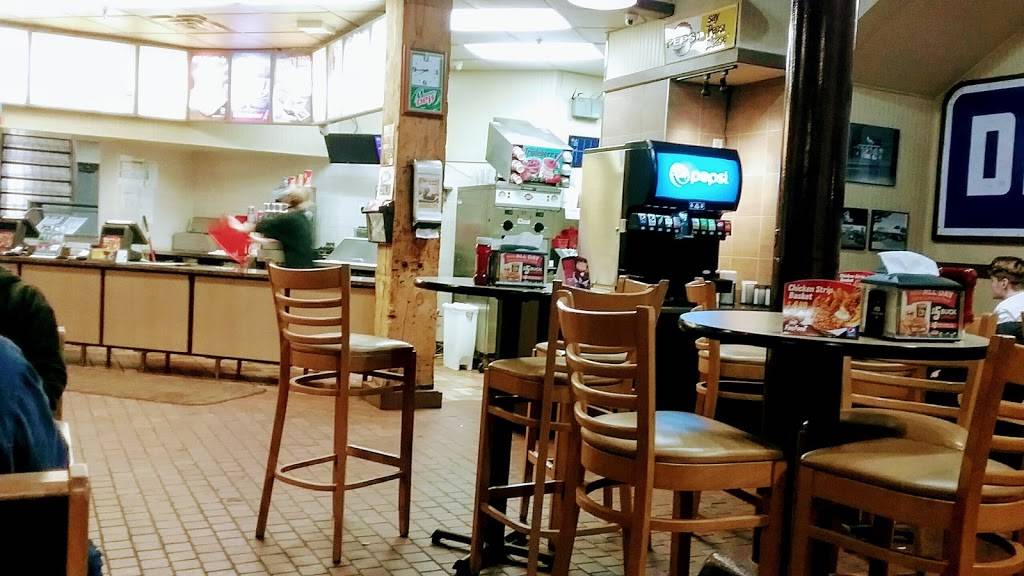 Dairy Queen Grill & Chill | restaurant | 307 Canal Park Dr, Duluth, MN 55802, USA | 2187220799 OR +1 218-722-0799