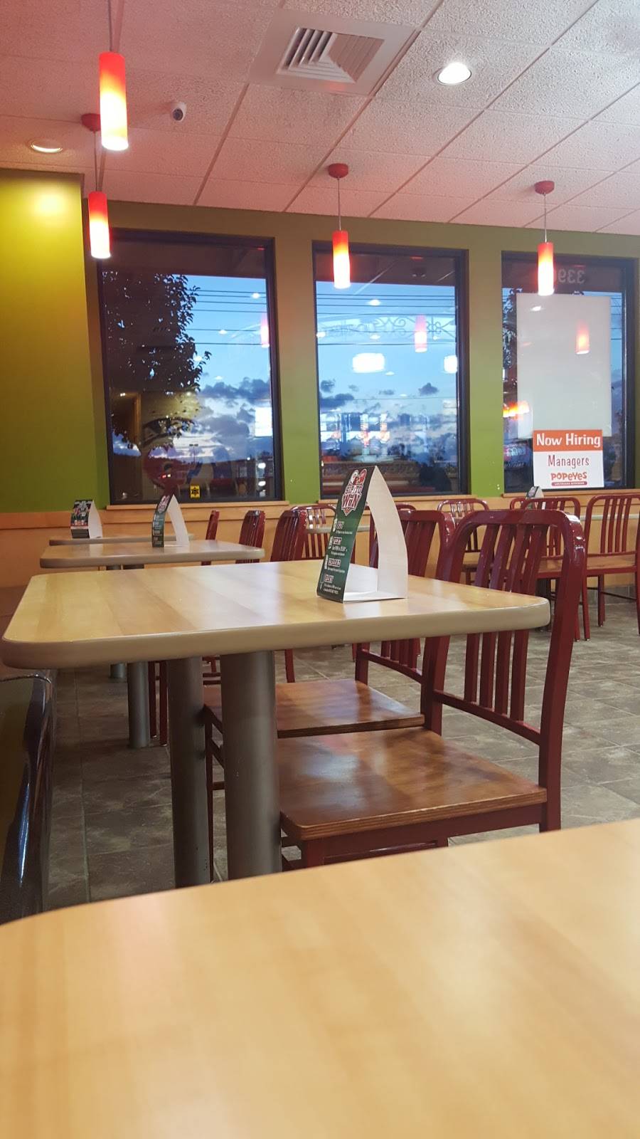 Popeyes Louisiana Kitchen | restaurant | 33900 Van Dyke Ave, Sterling Heights, MI 48312, USA | 5865101010 OR +1 586-510-1010