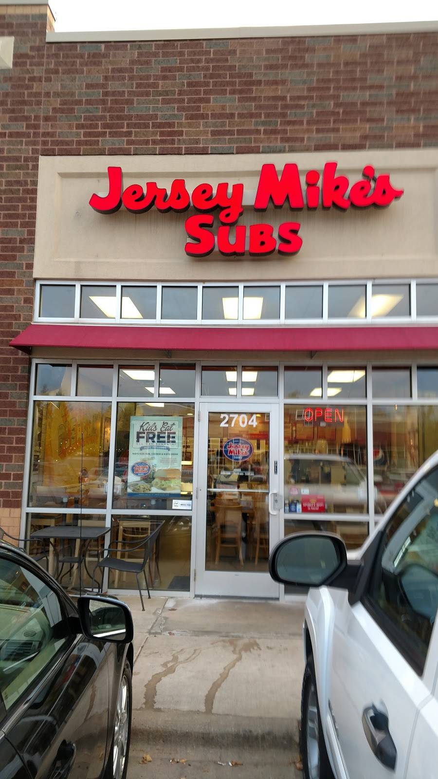 Jersey Mikes Subs | meal takeaway | 2704 County Rd 88 Suite 130, St Anthony, MN 55418, USA | 6123627827 OR +1 612-362-7827