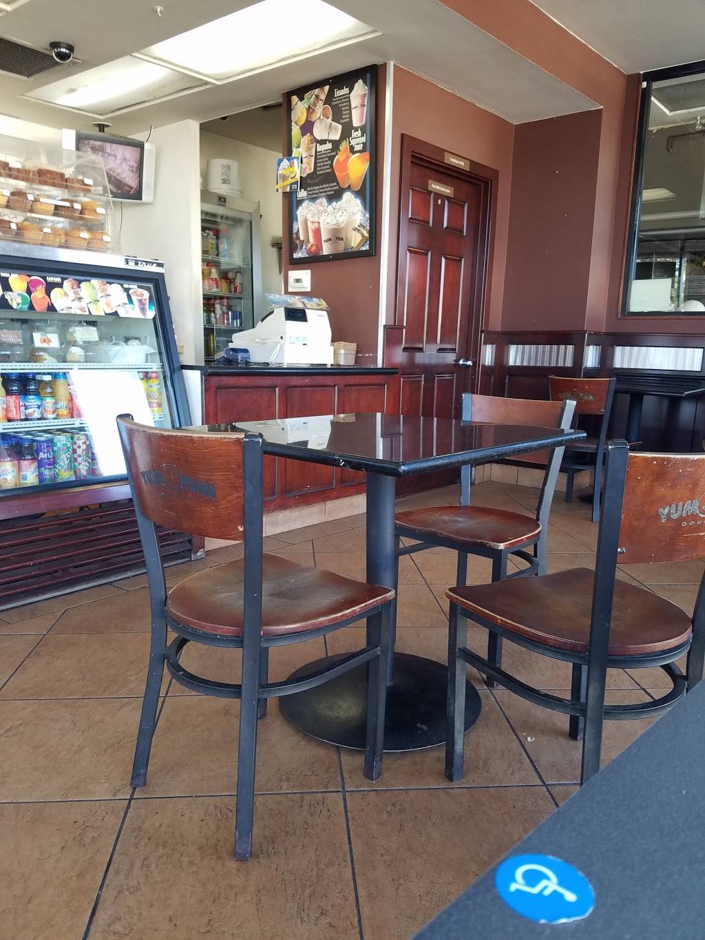 Yum Yum Donuts | cafe | 13700 Amar Rd, La Puente, CA 91746, USA | 6269175241 OR +1 626-917-5241