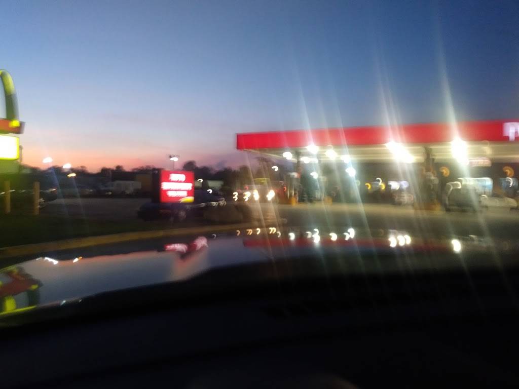 Pilot Travel Center | restaurant | 4440 N McCarty St, Houston, TX 77013, USA | 7136753375 OR +1 713-675-3375