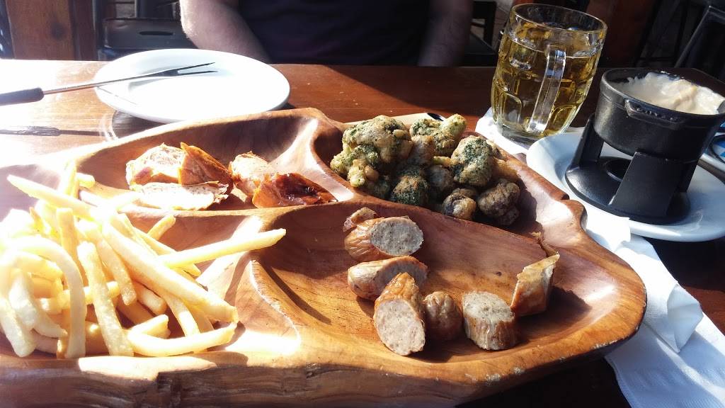 Biergarten | restaurant | 309 Via De Palmas #90, Boca Raton, FL 33432, USA | 5613957462 OR +1 561-395-7462