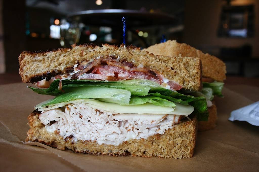 Whisk Breakfast & Lunch Cafe | restaurant | 210 Main St, East Orleans, MA 02643, USA | 5082552233 OR +1 508-255-2233