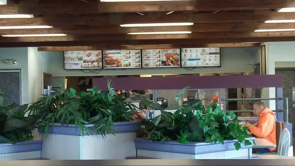 Burger King | restaurant | 3880 N 124th St, Wauwatosa, WI 53222, USA | 4144611113 OR +1 414-461-1113