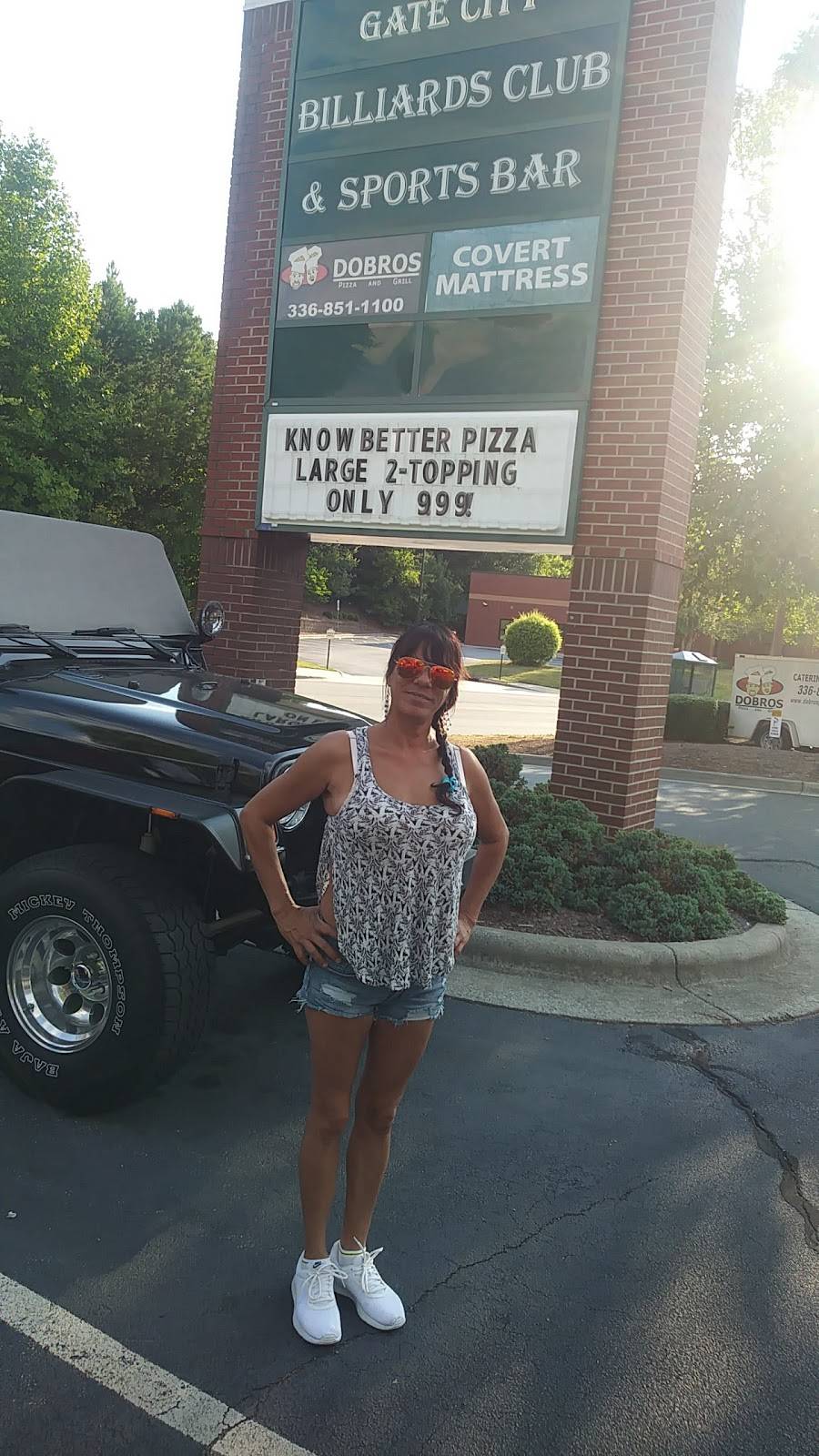 Dobros Pizza & Grill | restaurant | 6004 Landmark Center Blvd, Greensboro, NC 27407, USA | 3368511100 OR +1 336-851-1100