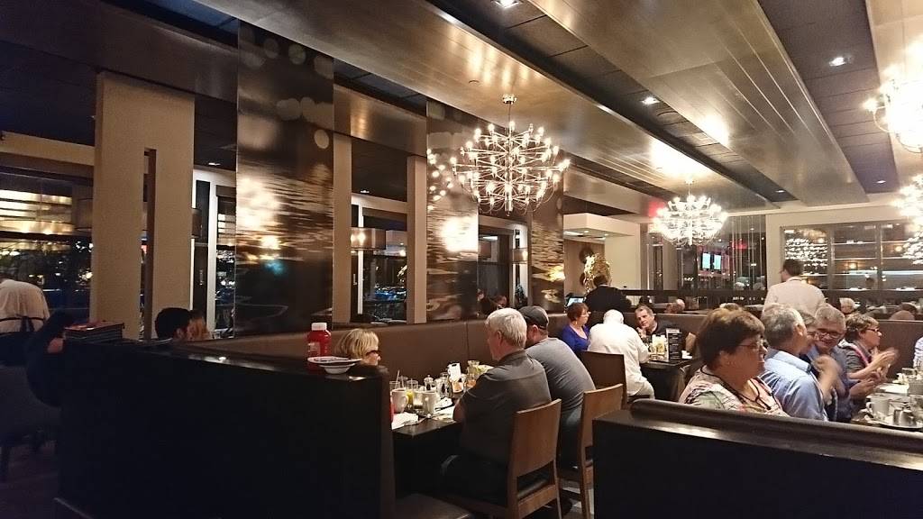 Rôtisserie St-Hubert | restaurant | 3410 Boulevard Sainte-Anne, Québec, QC G1E 3L7, Canada | 4186631234 OR +1 418-663-1234