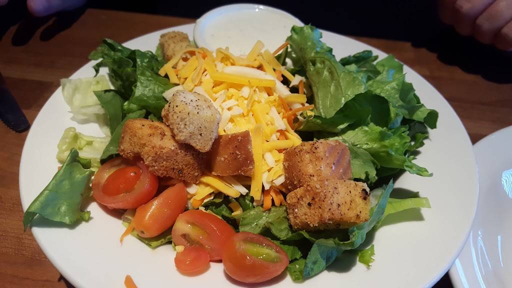 Cheddars Scratch Kitchen | restaurant | 1010 Interstate 70 Dr SW, Columbia, MO 65203, USA | 5734410617 OR +1 573-441-0617