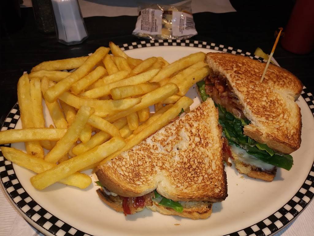 Mikes American Diner | restaurant | 1132 Portland Rd, Arundel, ME 04046, USA | 2075027739 OR +1 207-502-7739