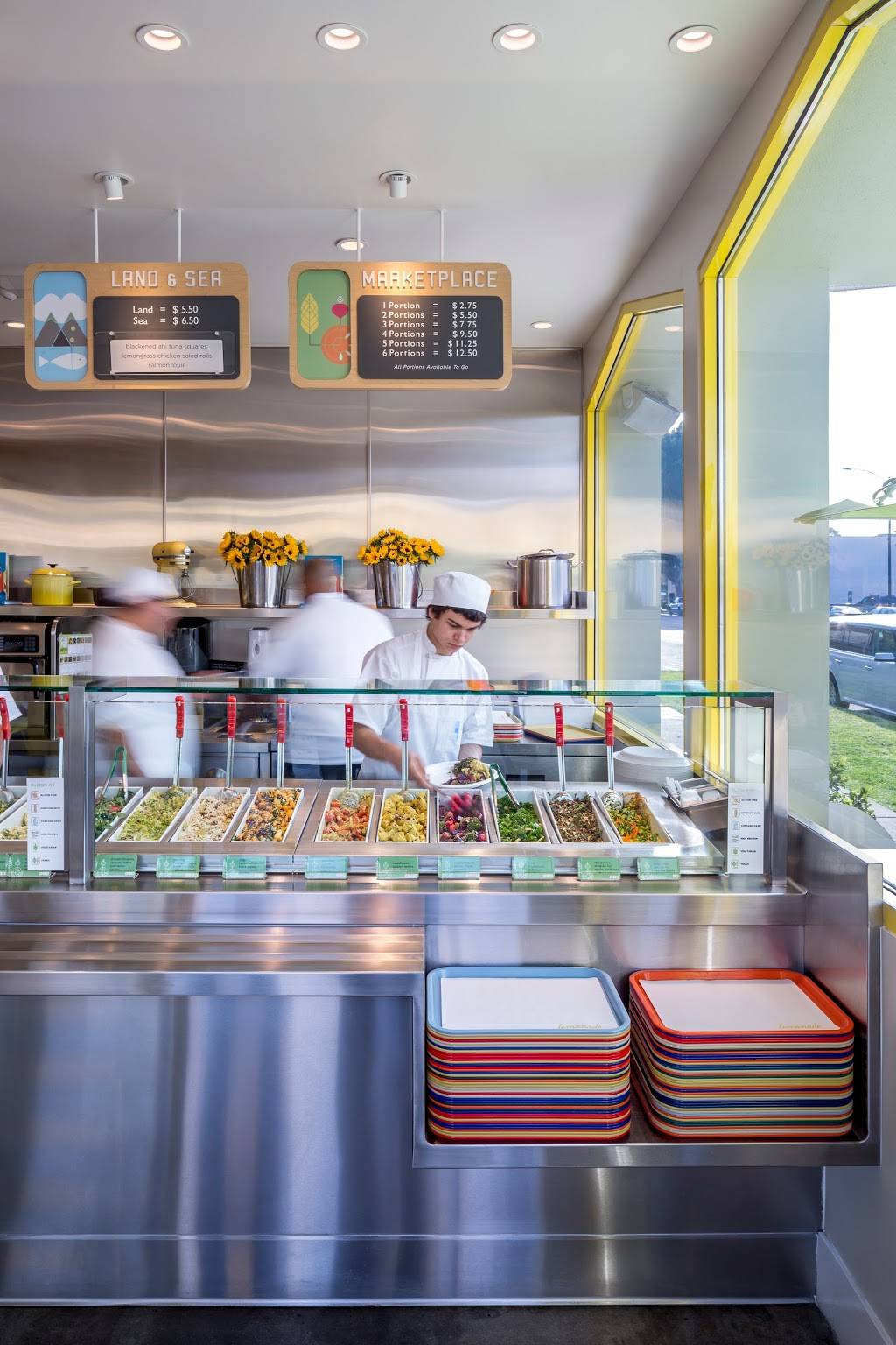 Lemonade | restaurant | 4400 W Riverside Dr, Burbank, CA 91505, USA | 8188413900 OR +1 818-841-3900