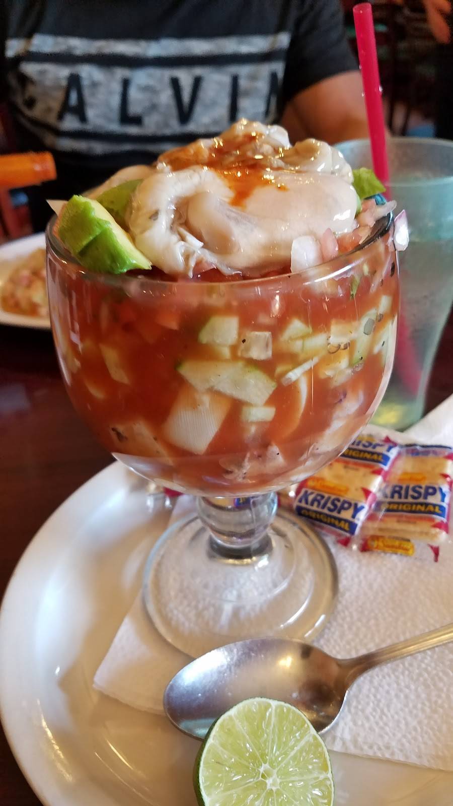 Las palmitas Mexican restaurant | restaurant | 301 Nebraska St, Vallejo, CA 94590, USA | 7076490917 OR +1 707-649-0917