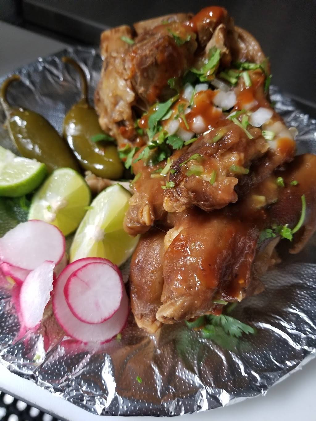 Carnitas Quiroga | restaurant | 1523 S Pacific Ave, Santa Ana, CA 92704, USA | 7145618846 OR +1 714-561-8846