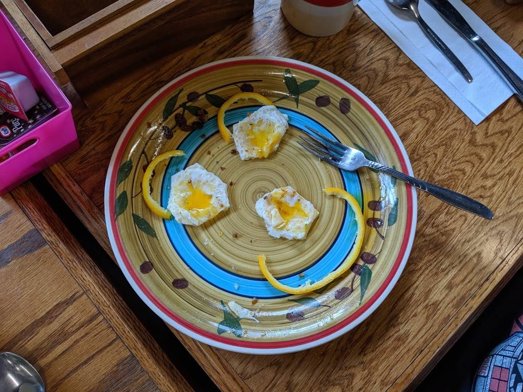 Kerrys St. James St. Eatery | restaurant | 10 St James St S, Waterford, ON N0E 1Y0, Canada | 5194434000 OR +1 519-443-4000