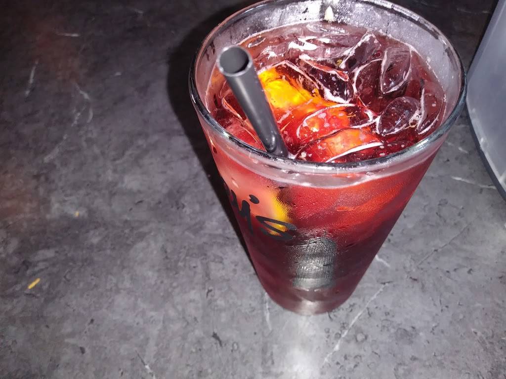 Zis Sports Pub and Eatery | restaurant | 8777 N Deerwood Dr, Brown Deer, WI 53209, USA | 4143541919 OR +1 414-354-1919