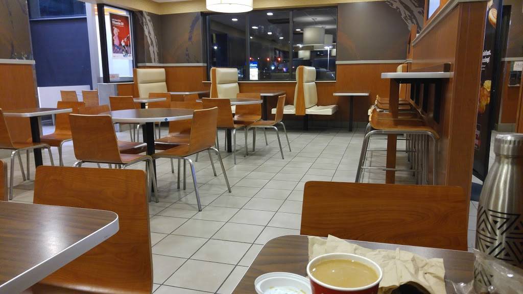 McDonalds | cafe | 245 S Main St, Longmont, CO 80501, USA | 3037769383 OR +1 303-776-9383