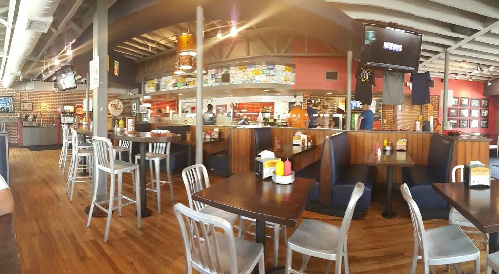 JJs Red Hots | restaurant | 1514 East Blvd, Charlotte, NC 28203, USA | 9802258880 OR +1 980-225-8880