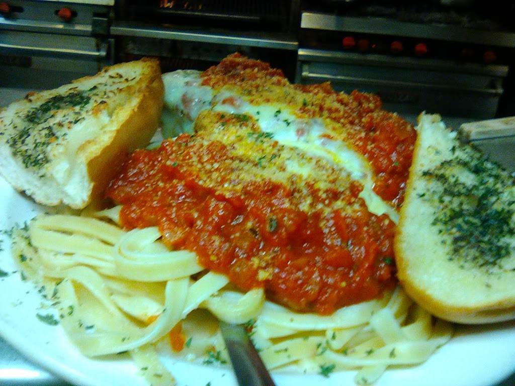 Bogeys Bar & Grille | restaurant | 631 Bayview Rd, Middletown, DE 19709, USA | 3024491952 OR +1 302-449-1952